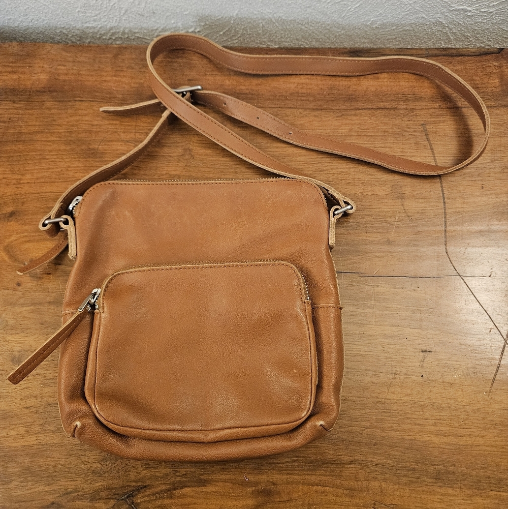 Ecco Brown Leather Crossbody Purse Fabric Lined Outer And Inner Pockets
